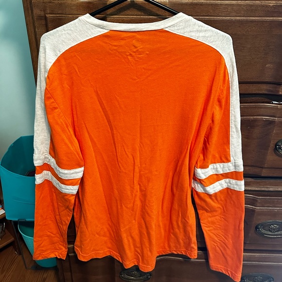 🏒 Philadelphia Flyers Long Sleeve T-Shirt - Picture 2 of 3